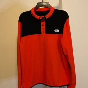 The North Face Women's Sweater -‎ Black and Orange